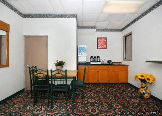 Rodeway Inn Wormleysburg - Harrisburg Restaurant photo